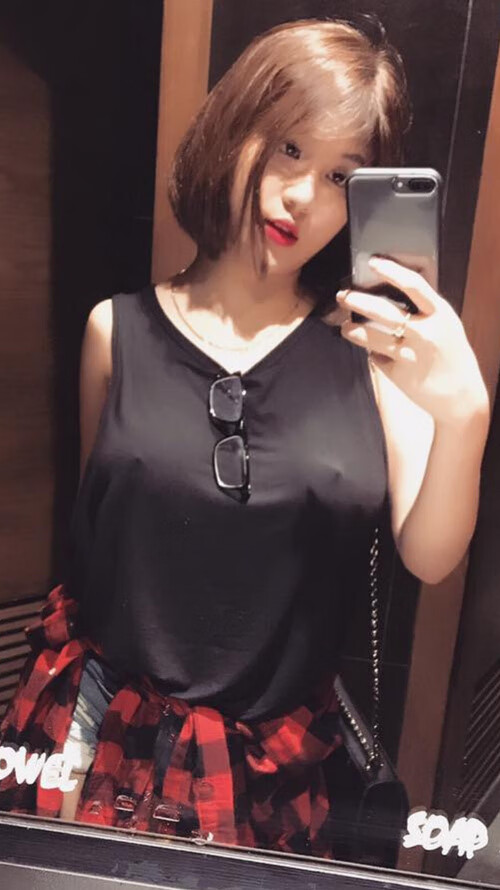 公路自行车环赛，穿越城市与乡村的精彩瞬间，公路竞赛自行车